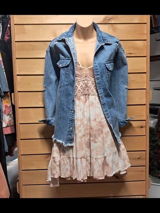 Bluivy Tops - Bluivy Distressed Denim Shacket Size L
